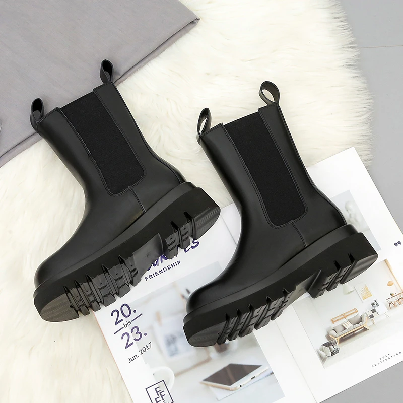 Yeni Lüks Chelsea Çizmeler Kadın yarım çizmeler Tıknaz Kış ayakkabı Platformu yarım çizmeler Tıknaz Topuk üzerinde Kayma BV Çizme Marka Tasarımcısı